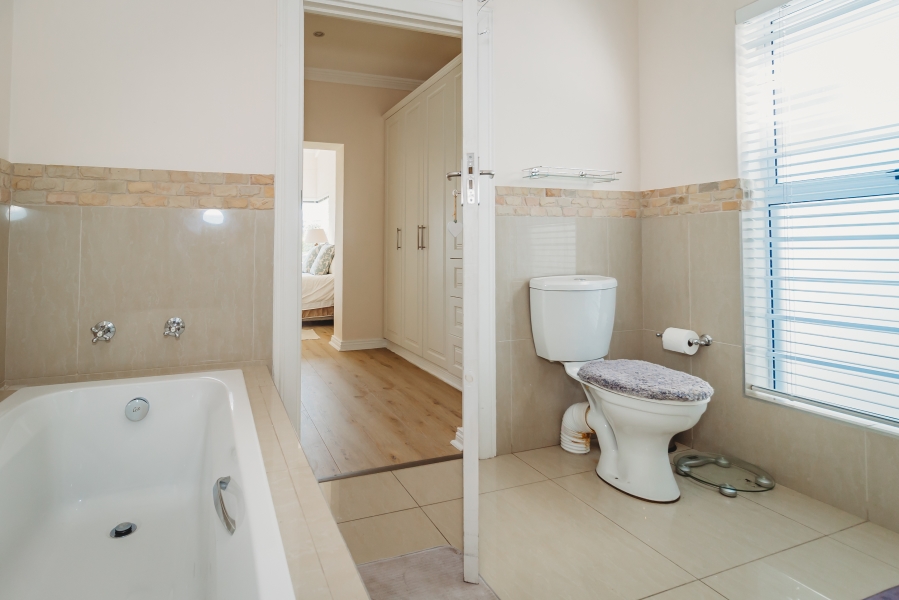 3 Bedroom Property for Sale in Dormehls Drift Western Cape
